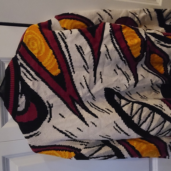 Colorful Patterned Cardigan - Picture 2 of 3